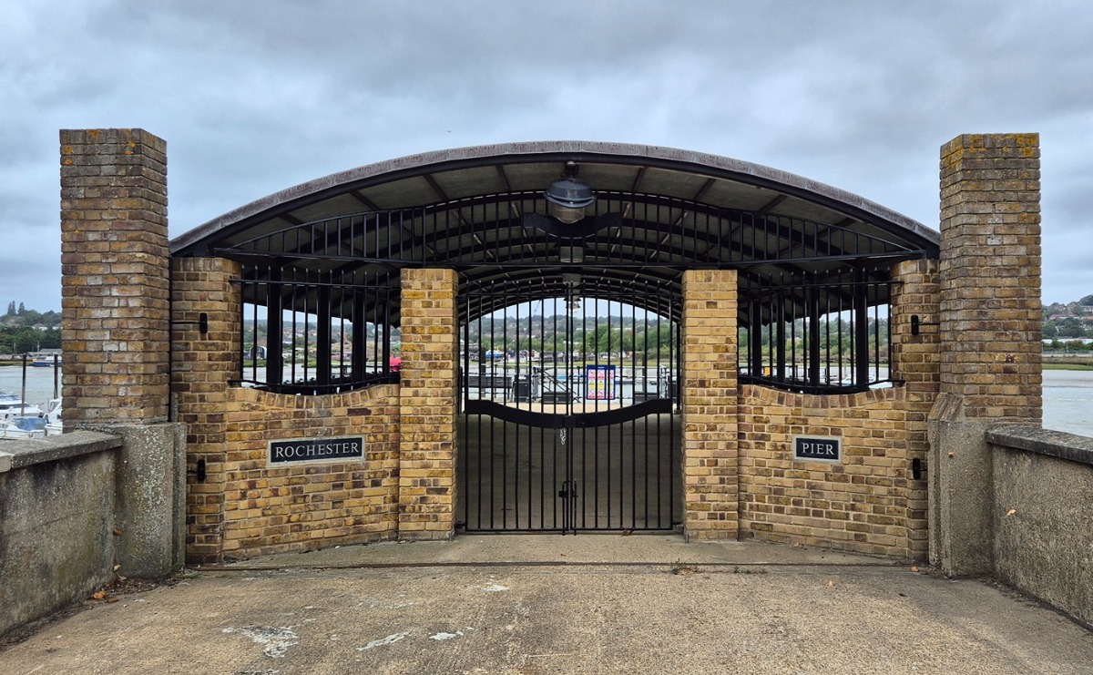 The entrance to Rochester Pier, with gates locked